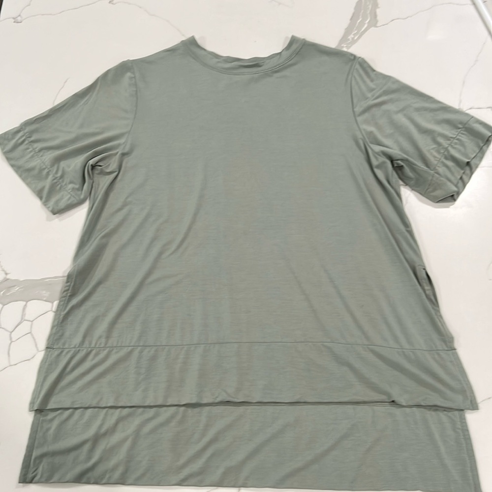 ADAY Essentialist tee Sage XS NWOT